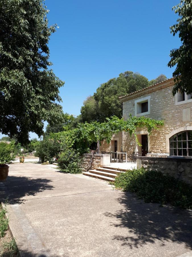 Mas Saint-Joseph Acomodação com café da manhã Fontvieille Exterior foto